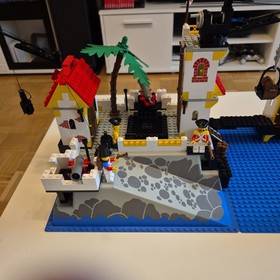 LEGO 6277 Imperial Trading Post Pirates Pirates Ship Redskins READ!
