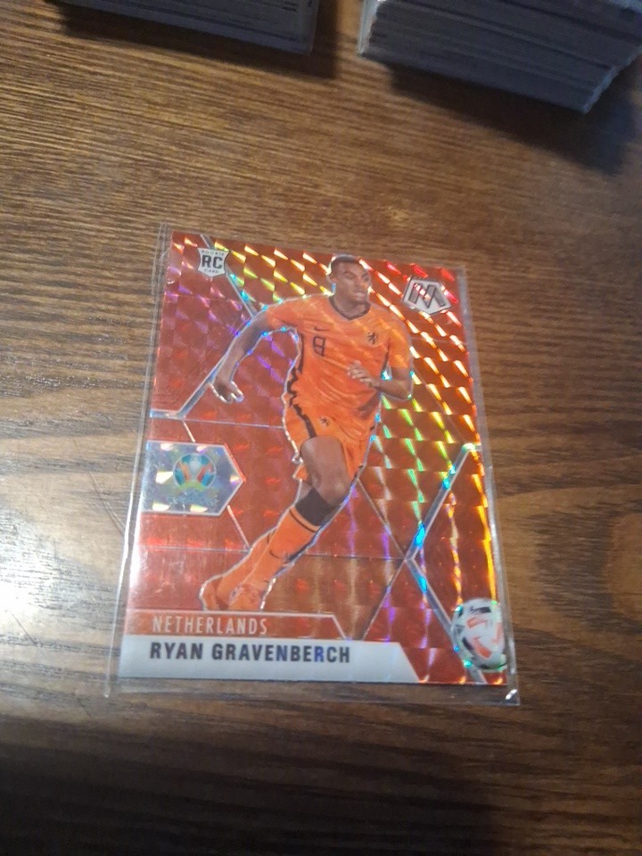 2021 Panini Mosaic UEFA Euro 2020 Red Mosaic Prizm - #148 Ryan Gravenberch