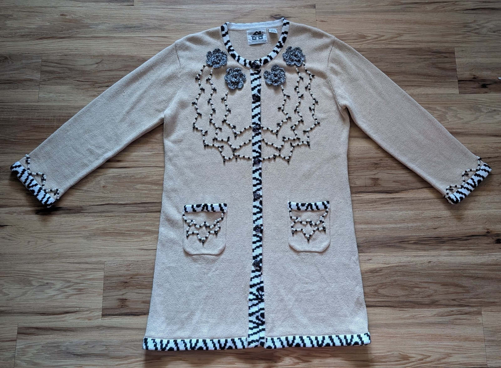 Vintage Storybook Knits Floral Beaded Cardigan Womens L Beige Cottagecore Granny