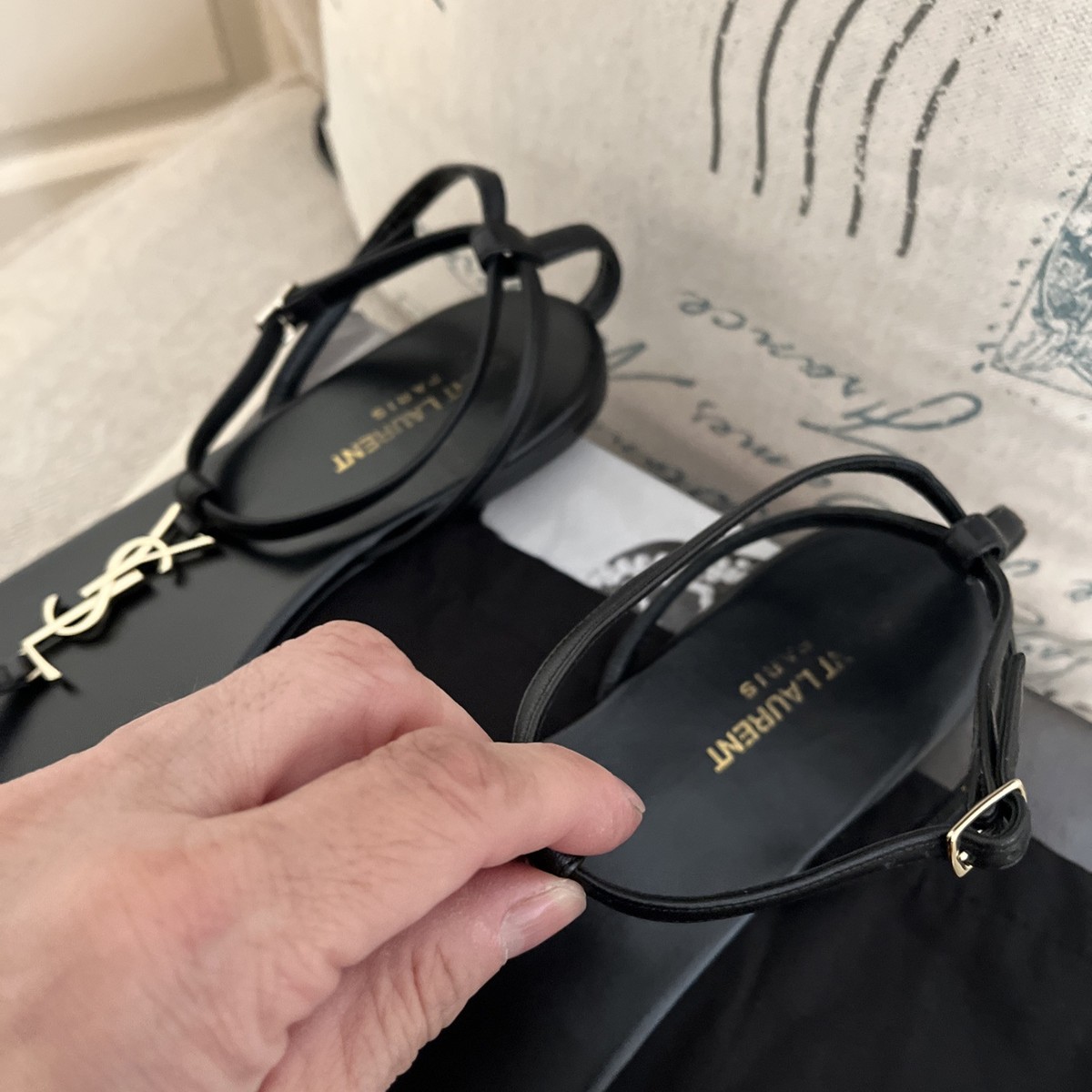 $900 Saint Laurent YSL CASSANDRA Slingback Leather Flat