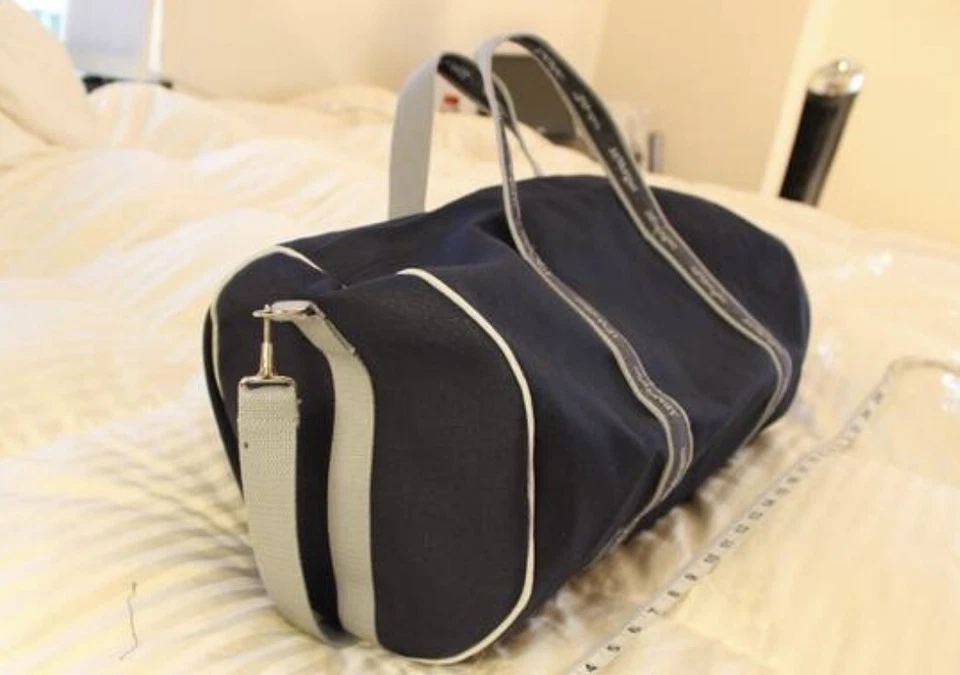 Official JP Morgan Chase JPM - 17” Original Duffel FO Trader Banker Bag Tote NEW - Image 4 of 4