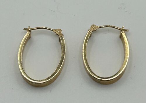 14K Yellow Gold 3/4" Oval Hoop Earrings .8g