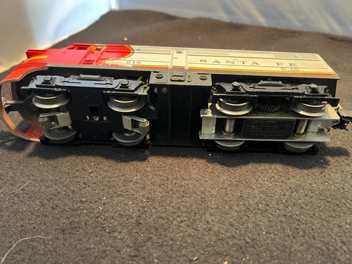 Lionel #218 Paired "AA" Santa Fe Locomotives (218P & 218-10) C7 Ex Cond w/Boxes - Picture 8 of 20