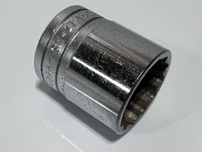 Snap-On Tools USA 1/2" Drive 27mm Metric 12 Point Shallow Socket SW-27M (SWM271)