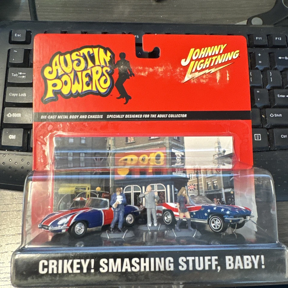 2002 JOHNNY LIGHTNING AUSTIN POWERS Die Cast CRIKEY! SMASHING STUFF, BABY! Model - Image 2 of 4