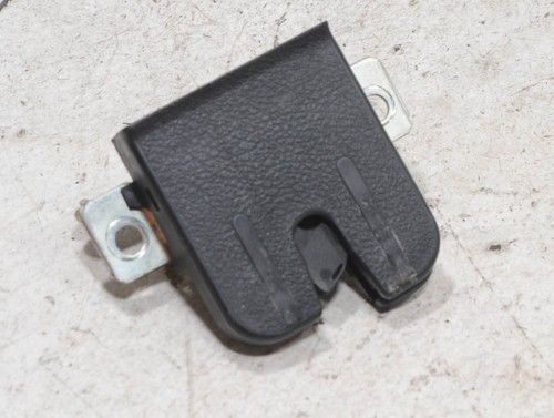 VW Polo 9N Bj 2002 Heckklappen Schloss Verriegelung 6Q6827505B #116595-F498