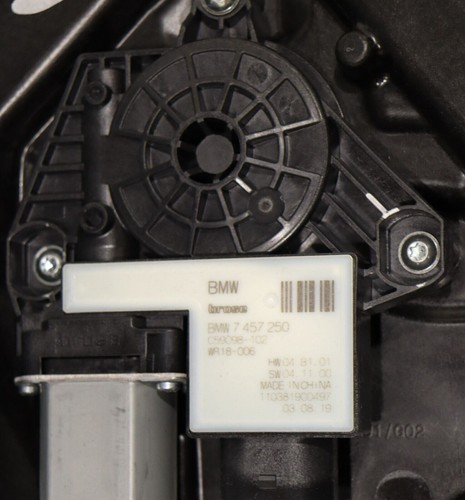 2018-20 BMW X3 G01 FRONT LEFT SIDE DOOR WINDOW REGULATOR & CARRIER & MOTOR OEM - Picture 6 of 7