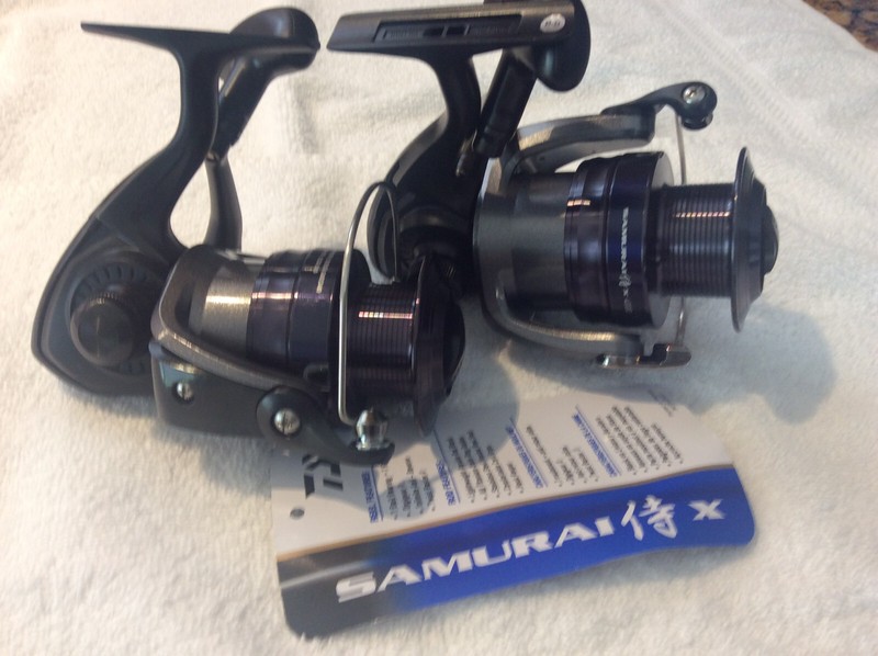Fishing Reels   Super PRICED.  set of 2 NEW DAIWA  SAMURAI X2 1500 SPIN REELS
