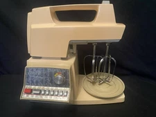 Vintage OSTER REGENCY Kitchen Center Mixer 12 Speed Beige Model