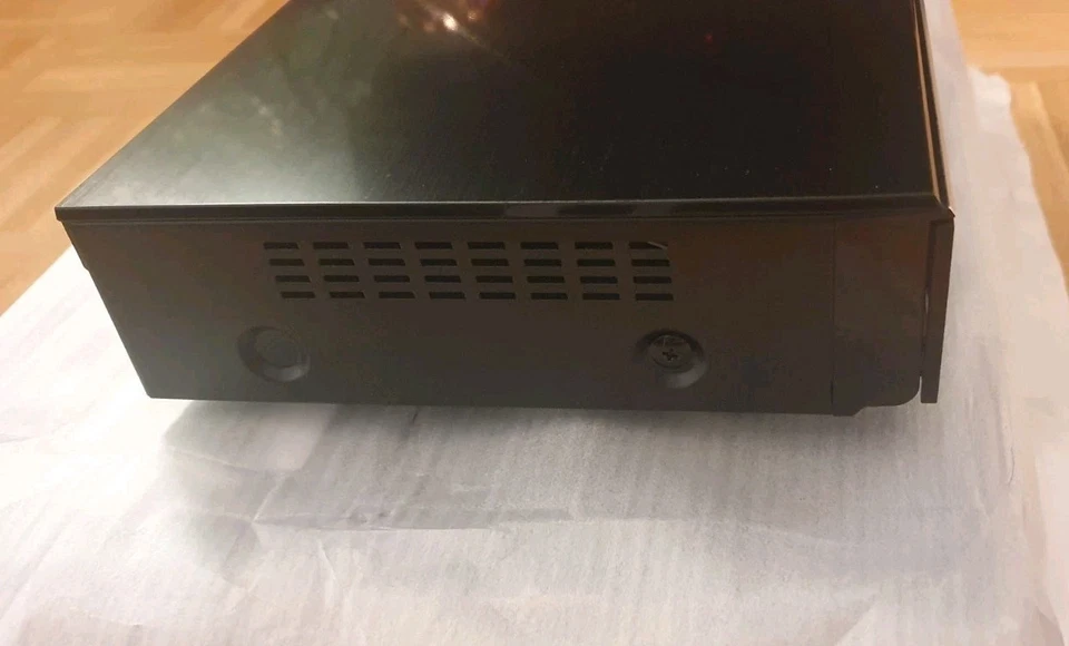 Panasonic DMR-UBC90EGK BluRay Triple Festplattenrecorder Player BD 4K Ultra WLAN - Bild 2 von 4