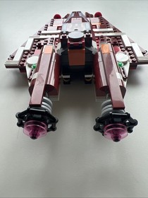 Lego Star Wars Old Republic 9497 Republic Striker-class Starfighter