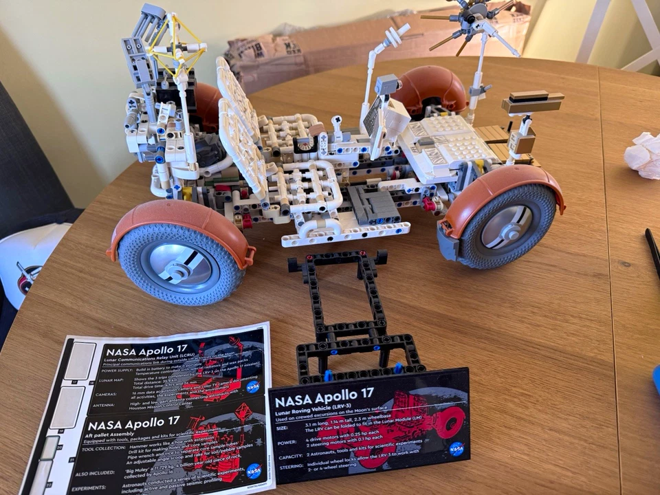 LEGO Technic 42182 NASA Apollo Lunar Roving Vehicle - LRV, photo 1 of 5