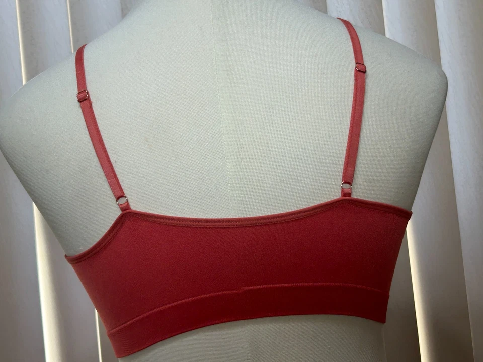 Sujetador delantero Juniors Xhilaration Bralette XL inalámbrico ojo de cerradura celosía Spiceberry Foto 2 de 4