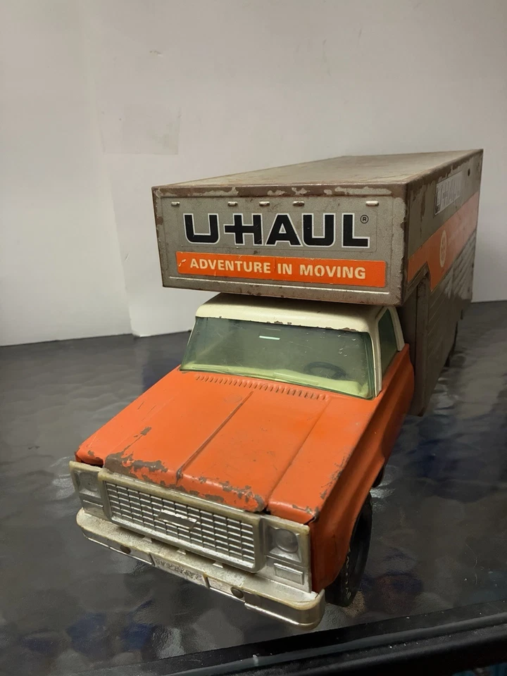 U-Haul Vintage 1970 Ford U-Haul Mover Truck Press Steel 18 1/2 - Image 2 of 4