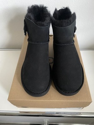 UGG W MINI BAILEY BUTTON POPPY NEU 