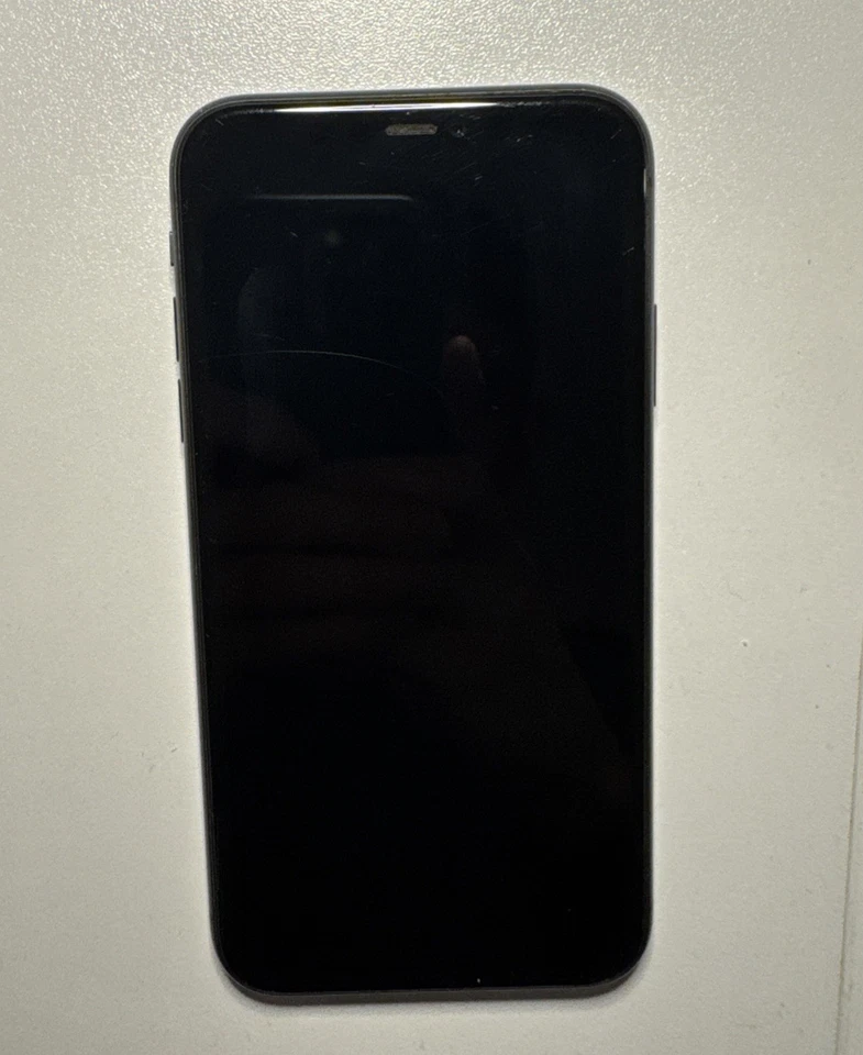 iPhone 11 - Schwarz - 128 GB - Bild 2 von 4