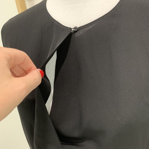 Vince Black Silk Blouse Size 8 Long Sleeve Single Button Front Covered Placket - Picture 8 of 11