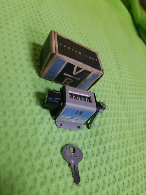 VEEDER-ROOT - 727235-019 -  Mechanical Revolution  5-Digit  With Key reset