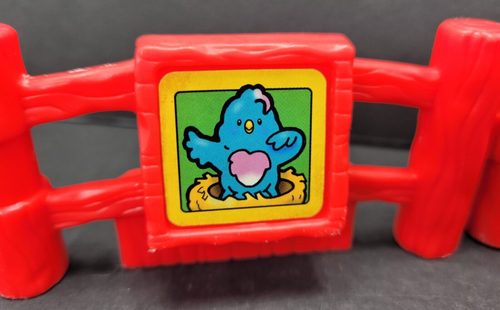 2 pcs. Fisher Price Little People RED ZOO FENCE w/ FOOD ANIMALS FARM FARMER BARN - Picture 2 of 8