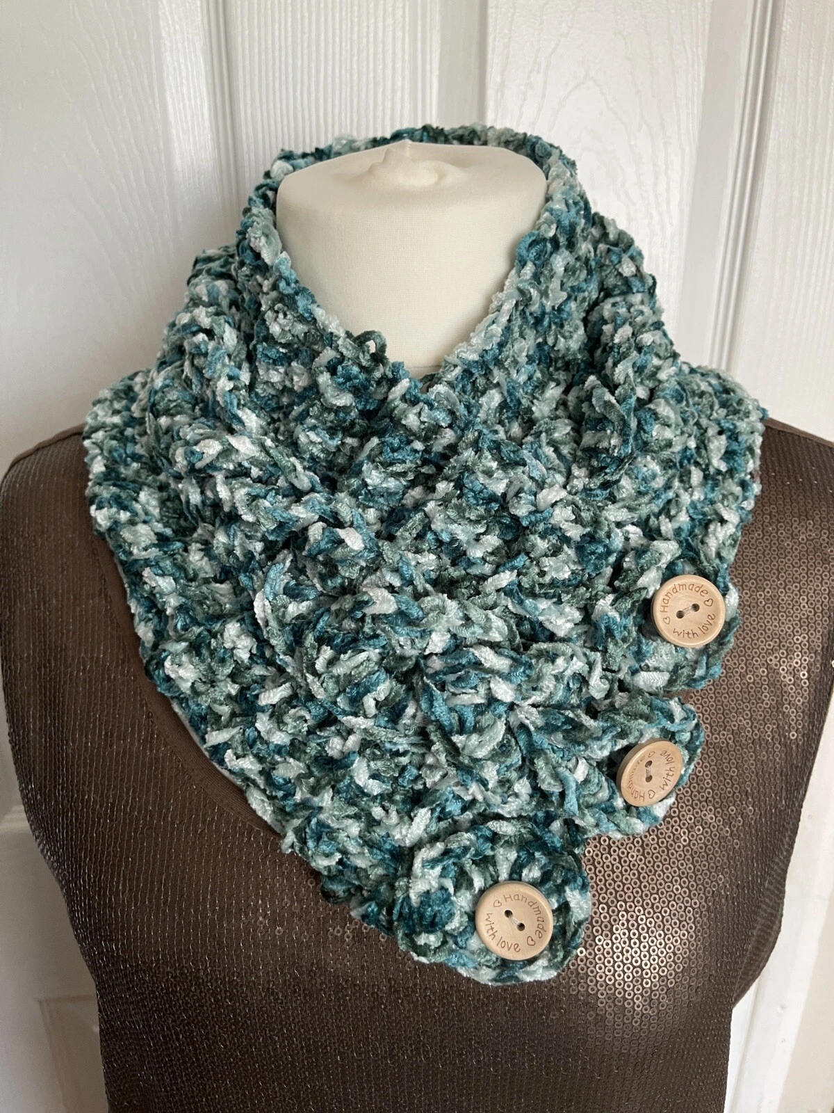 Braided Neck Warmer Green White Velvety Acrylic Stunning Beautiful One Size Fit
Opens in a new windo