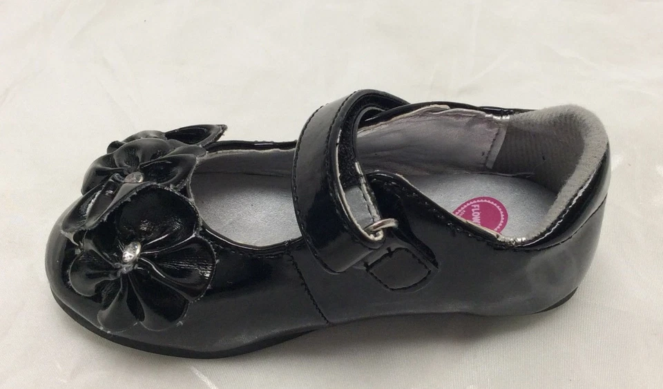 Zapatos planos I Love Yokids niñas Little Claudia, negros, EE. UU. 5, EUR 21, precio de venta sugerido por el fabricante 52 USD Foto 2 de 4