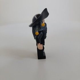 LEGO Pirates of the Caribbean Blackbeard Minifigure With Sword poc007 4192 4195