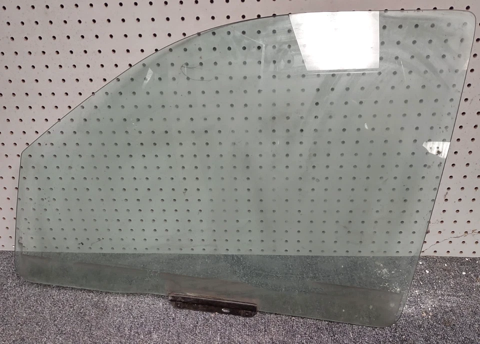 Vidrio de puerta delantera izquierda lado de transmisión Jeep Grand Cherokee 99-04 OEM - tinte de fábrica Foto 4 de 4