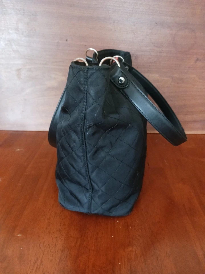 Bolsa tote de náilon acolchoada preta Calvin Klein alça dupla bolsa de ombro - Imagem 4 de 4