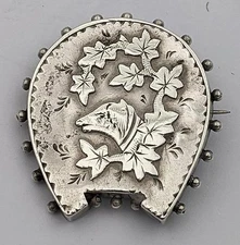 VICTORIAN STERLING SILVER LUCKY HORSESHOE DOG HEAD BROOCH 1888