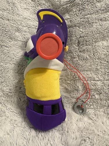Vtg Veggie Tales Larry Boy Super Suction Talking Plush Fisher-Price - WORKS WELL - Picture 4 of 6