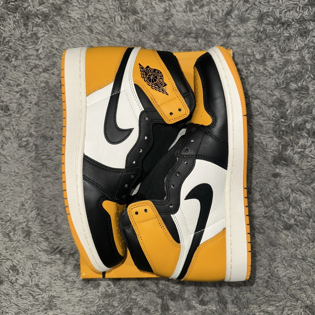 Jordan Air Jordan 1 Retro High OG Yellow Toe Taxi Black Sneaker 12.5M NEW OG Size 12 - Jordan 1 Retro OG High  main image 4