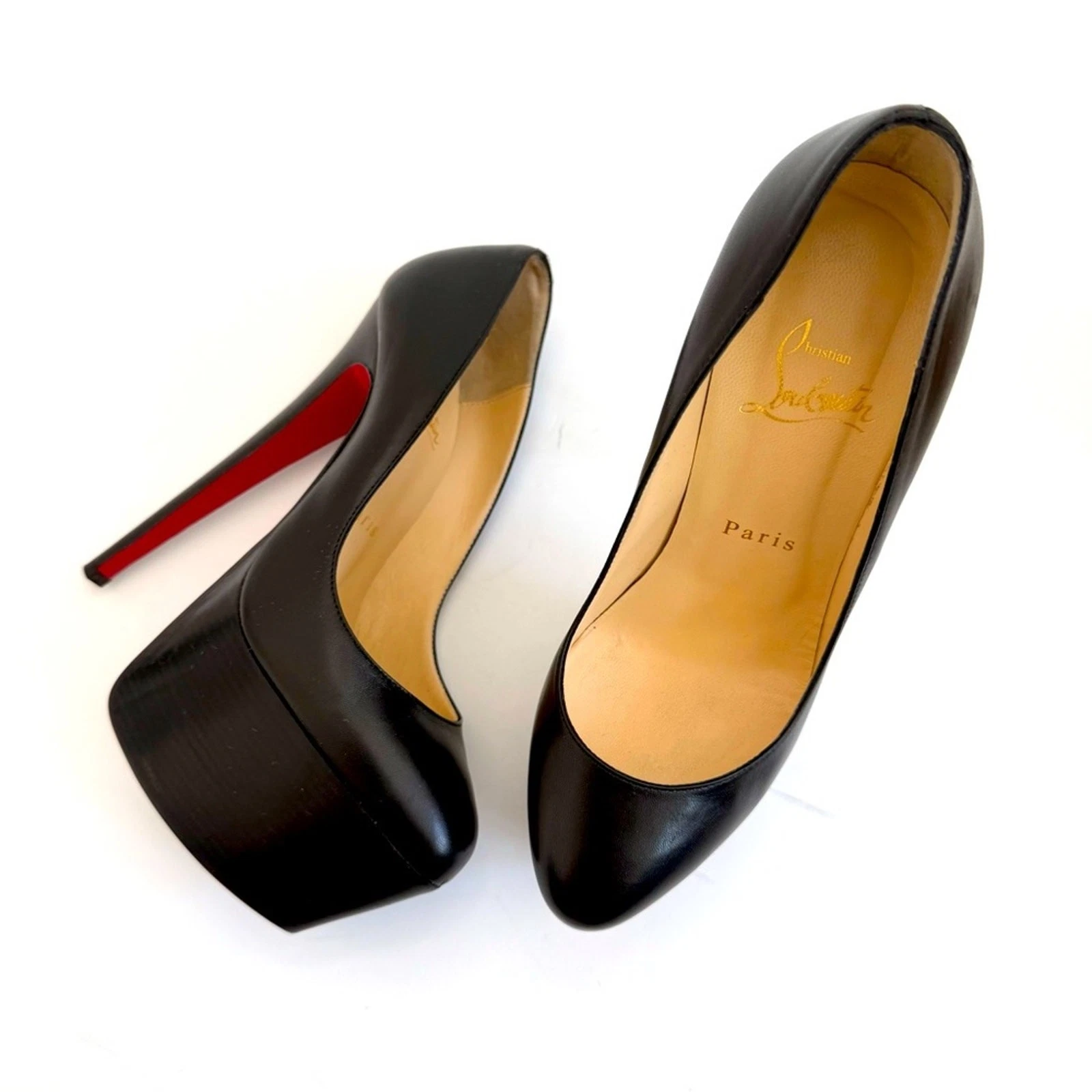 Christian Louboutin — Christian Louboutin Black leather Victoria 160 mm platform pumps EU 37