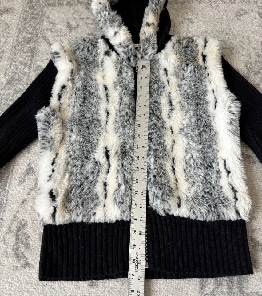 Chaqueta con capucha cremallera completa de piel sintética blanca y negra Energie talla L para niña Foto 3 de 4