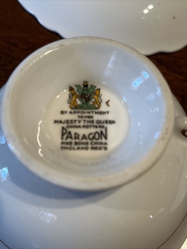 2 juegos de escudos de armas y emblemas de copa y platillos Paragon Bone China Souvenir de Canadá - Imagen 12 de 12