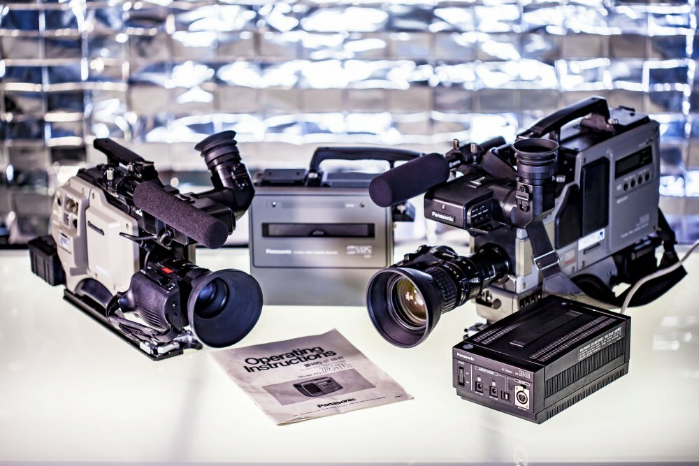 Dual Vintage PANASONIC WV F70 F250 Video Cameras Camcorders Dual Vintage PANASONIC WV F70 F250 Video Cameras Camcorders