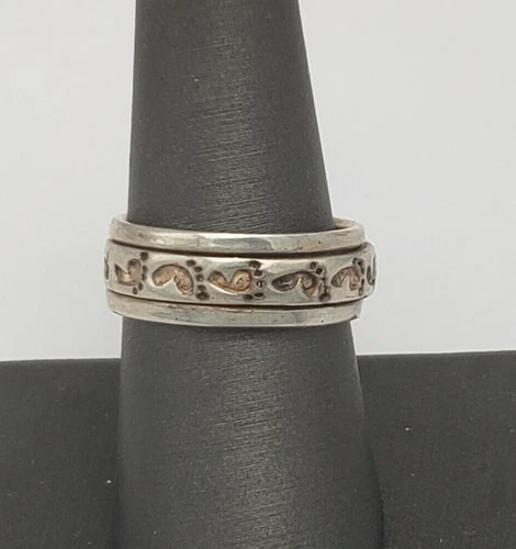 VINTAGE STERLING SILVER BABY FOOTPRINTS WORRY MEDITATION SPINNING BAND RING