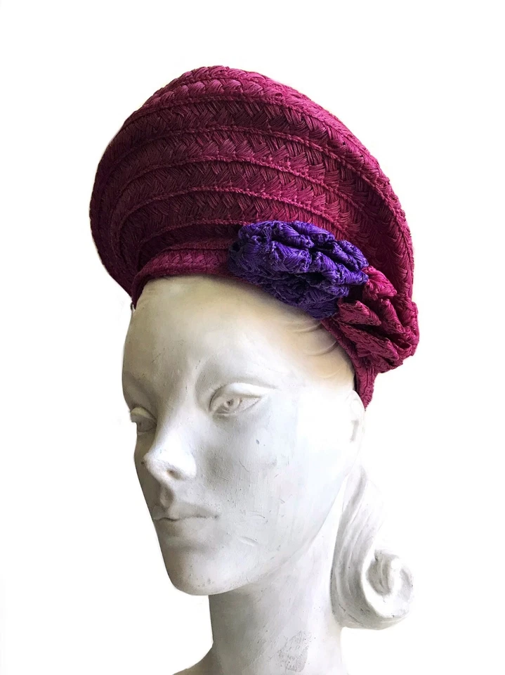 Sombrero escultórico de paja de rafia rosa caliente vintage de los años 40/sombrero boina de los años 30 de Nueva York Foto 4 de 4