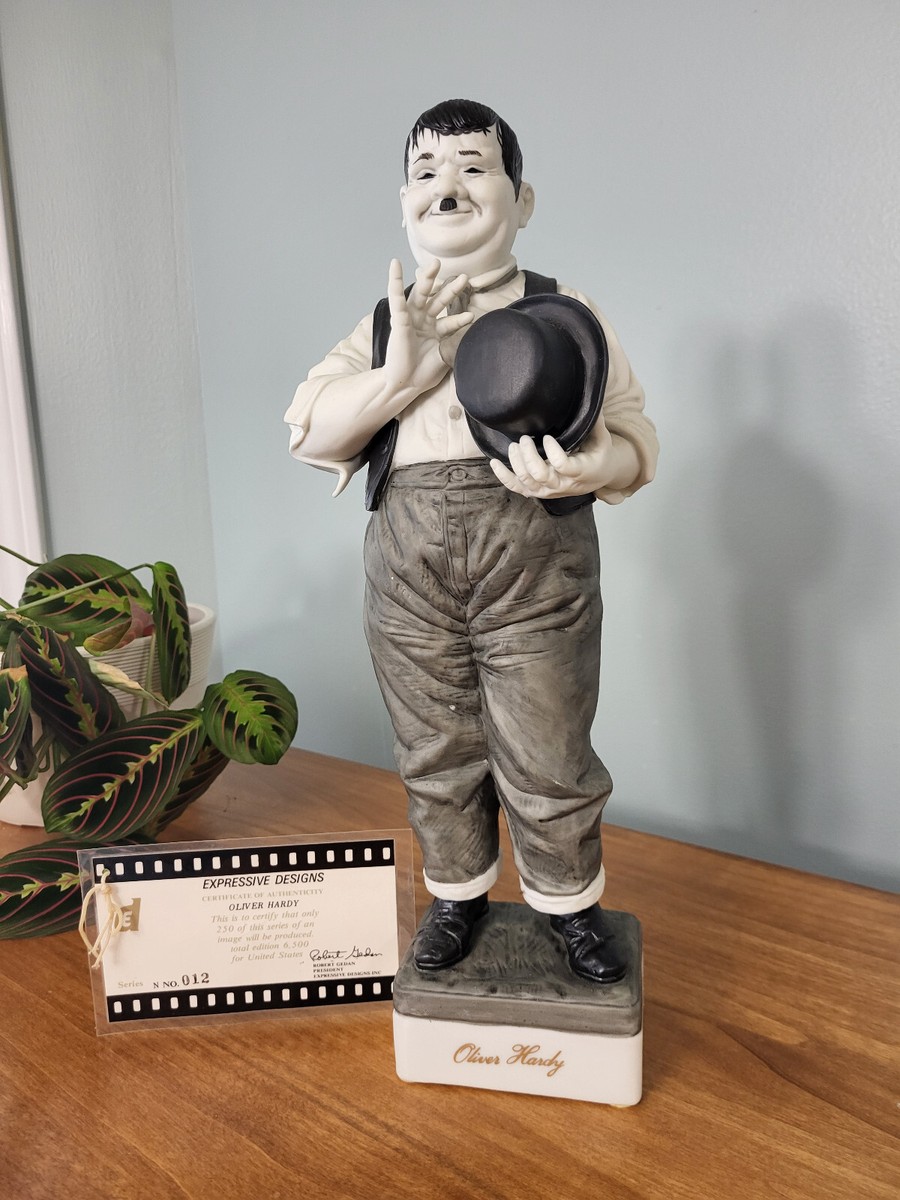 Laurel and Hardy collectable figurines Great Entertainer Series