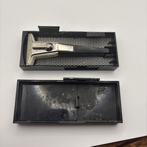 Vintage L-3 1966 Gillette Apollo Adjustable Techmatic Safety Razor W/ Case - Picture 7 of 7
