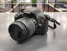Canon EOS Rebel T2i 18.0MP DSLR Camera with 18-55mm IS Lens - Very Low Shutter
