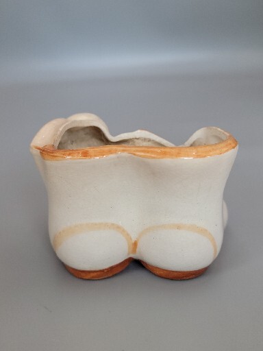 海外の置物 Vintage Occupied Japan Ceramic Planter Bunny Rabbit in a