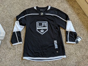 la kings authentic jersey