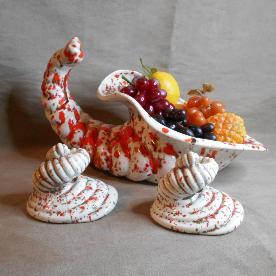 Vintage 1975 Atlantic Mold Ceramic Cornucopia w/Matching Candle