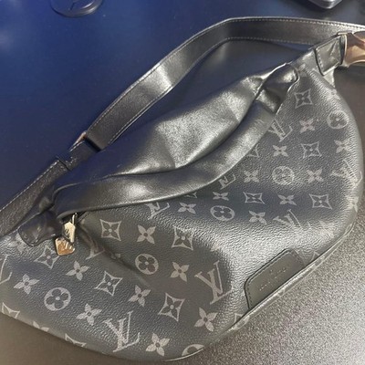 Louis Vuitton Discovery Bauchtasche M46035 Monogram Eclipse Canvas Schwarz