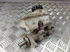 Maître-cylindre de frein Nissan NP300
