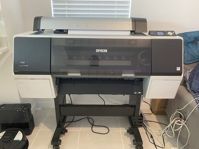 Epson Stylus Pro 7900 Wide Inkjet Printer 24'' No Ink No Maintenance Tank