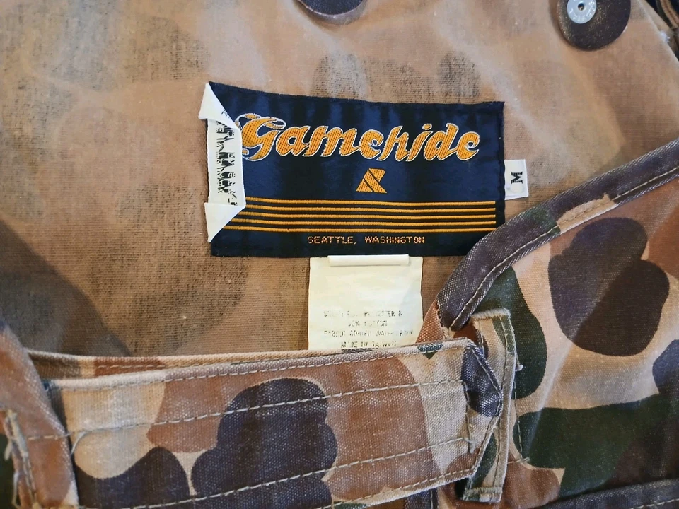 Vintage Gamehide Duck Camo Hunting Vest Detachable Game Pouch Size Medium - Image 2 of 4