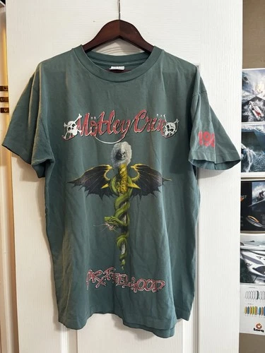 Motley Crue Vintage T-Shirt Dr Feelgood Concert Tee, Si 1980s vintage concert t-shirt, vintage, single stitch, B+ condition