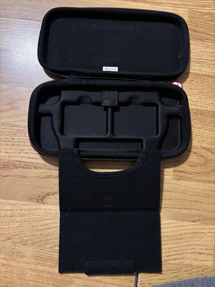 Traveler Case For Nintendo Switch - Image 3 of 4