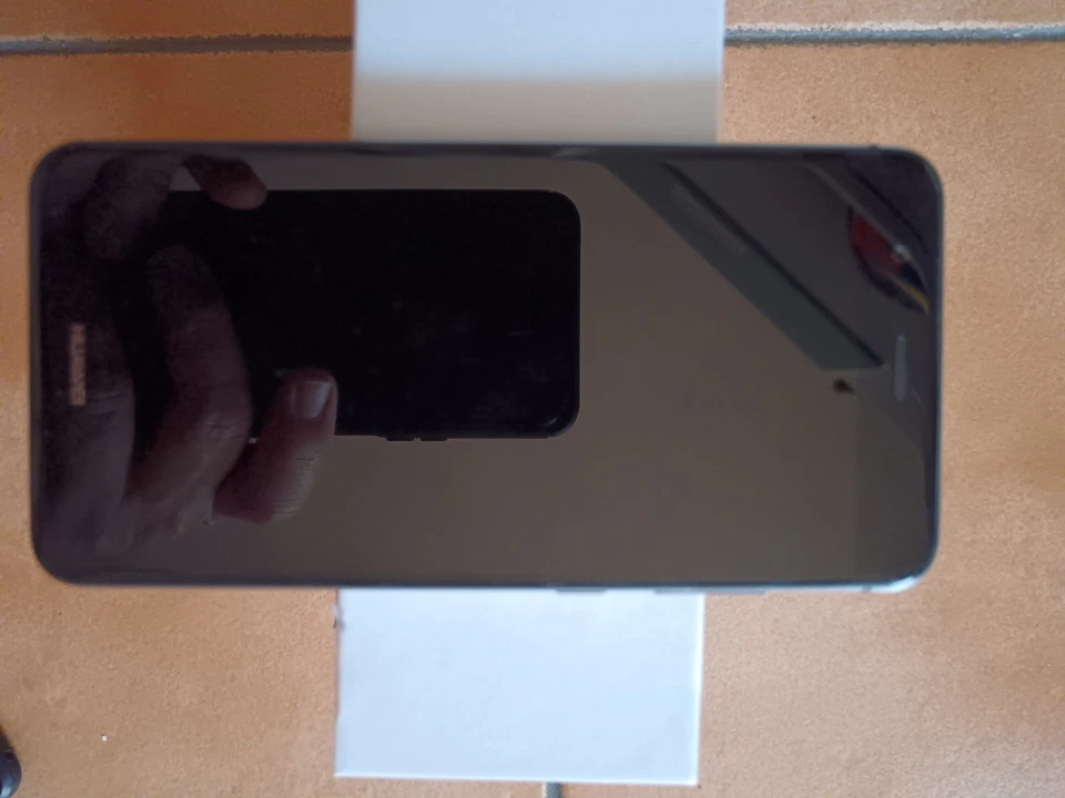 Huawei P10 Lite - 32GB -  Midnight Black (Sbloccato) 147 Gr Full HD 3gb Ram  - Immagine 4 di 4